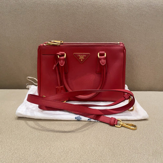 Prada - Saffiano - Leather - Red - (small)