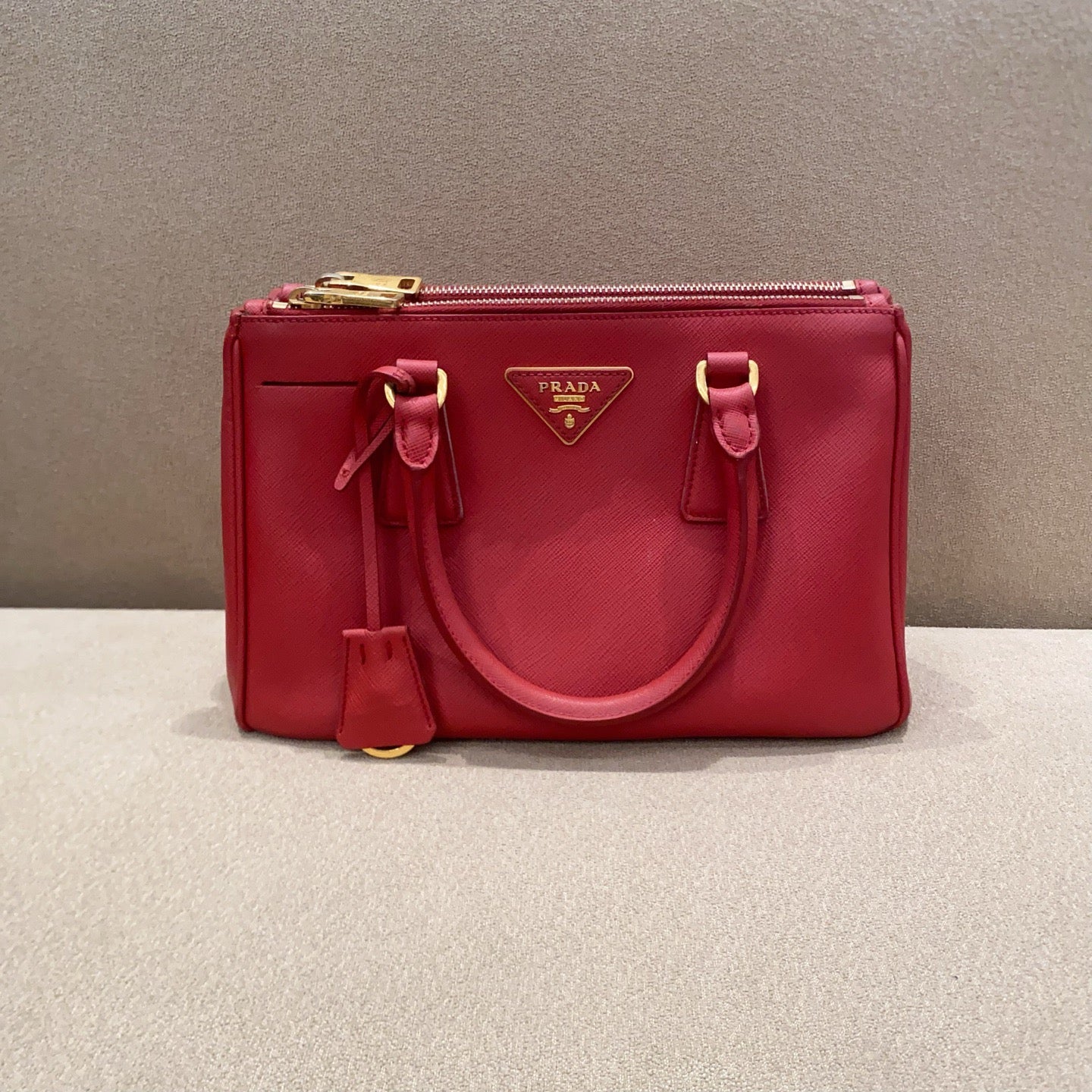 Prada - Saffiano - Leather - Red - (small)