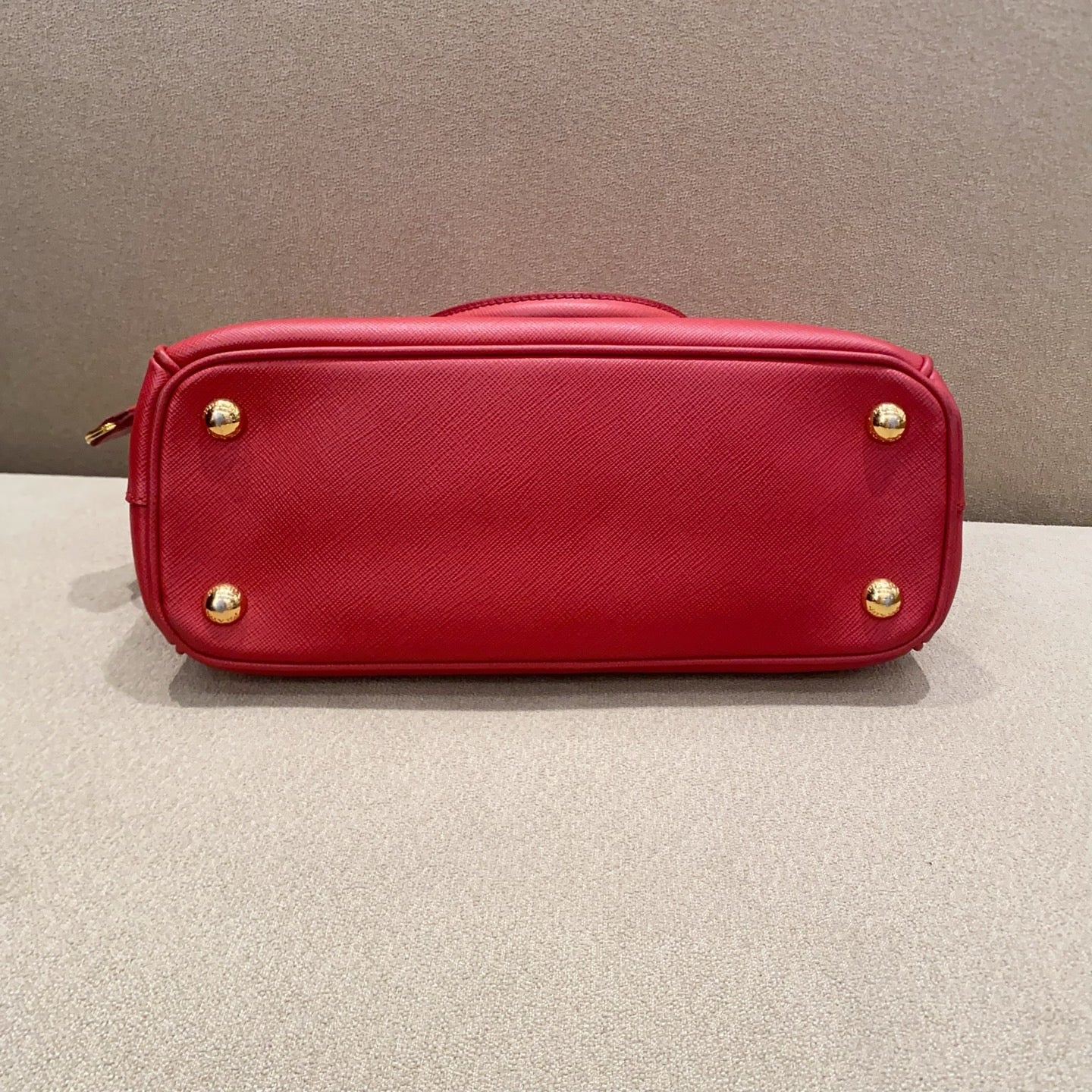 Prada - Saffiano - Leather - Red - (small)