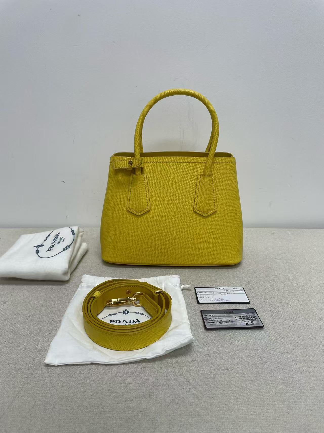 Prada - Saffiano Leather Tote - Saffiano leather - Yellow with Gold-Tone Hardware - (small)