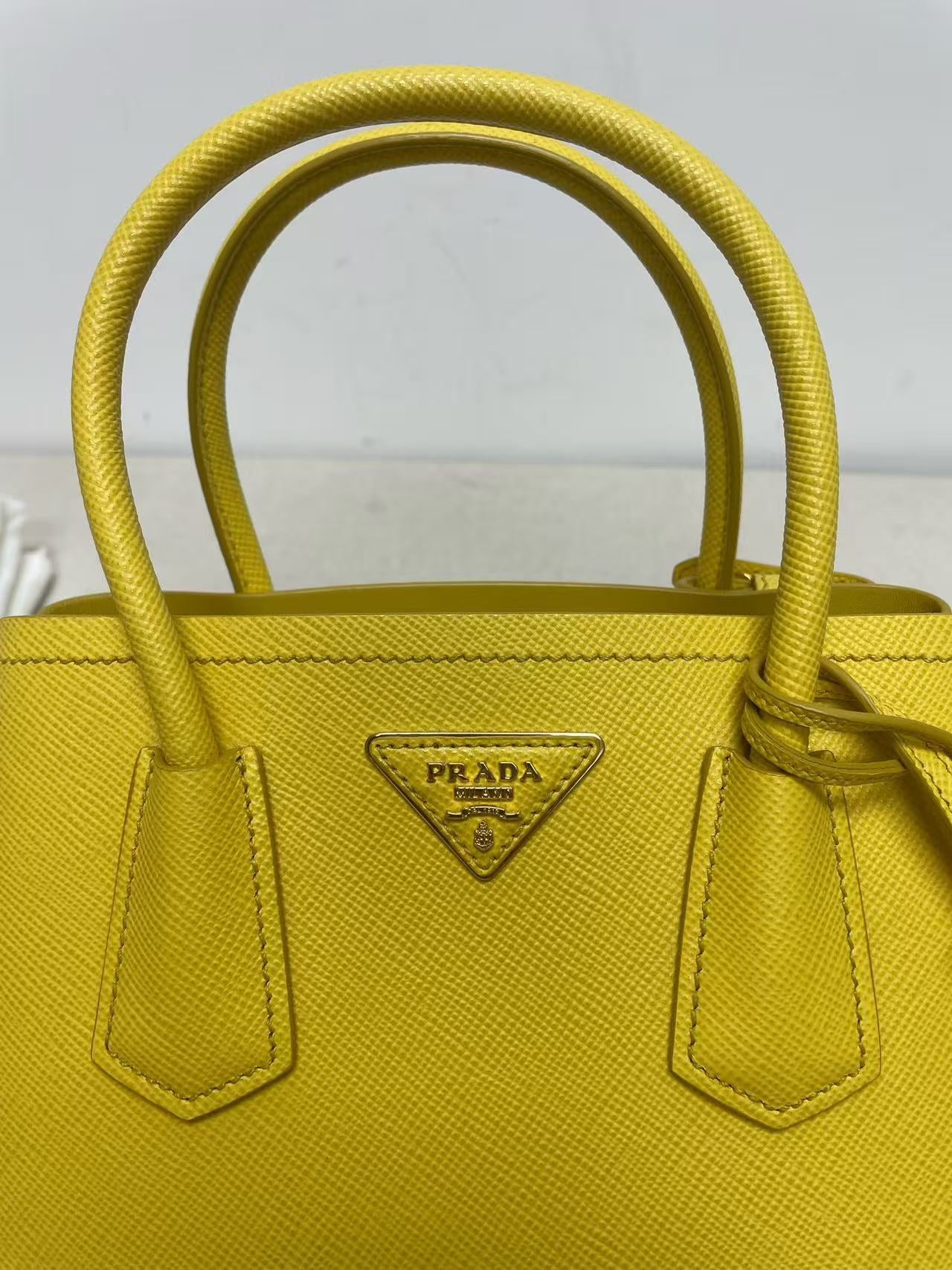 Prada - Saffiano Leather Tote - Saffiano leather - Yellow with Gold-Tone Hardware - (small)