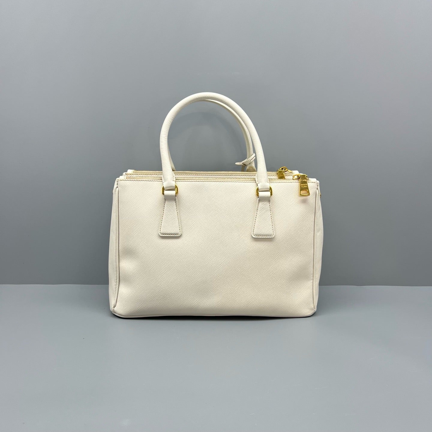 Prada - Saffiano - Leather - White - (medium)