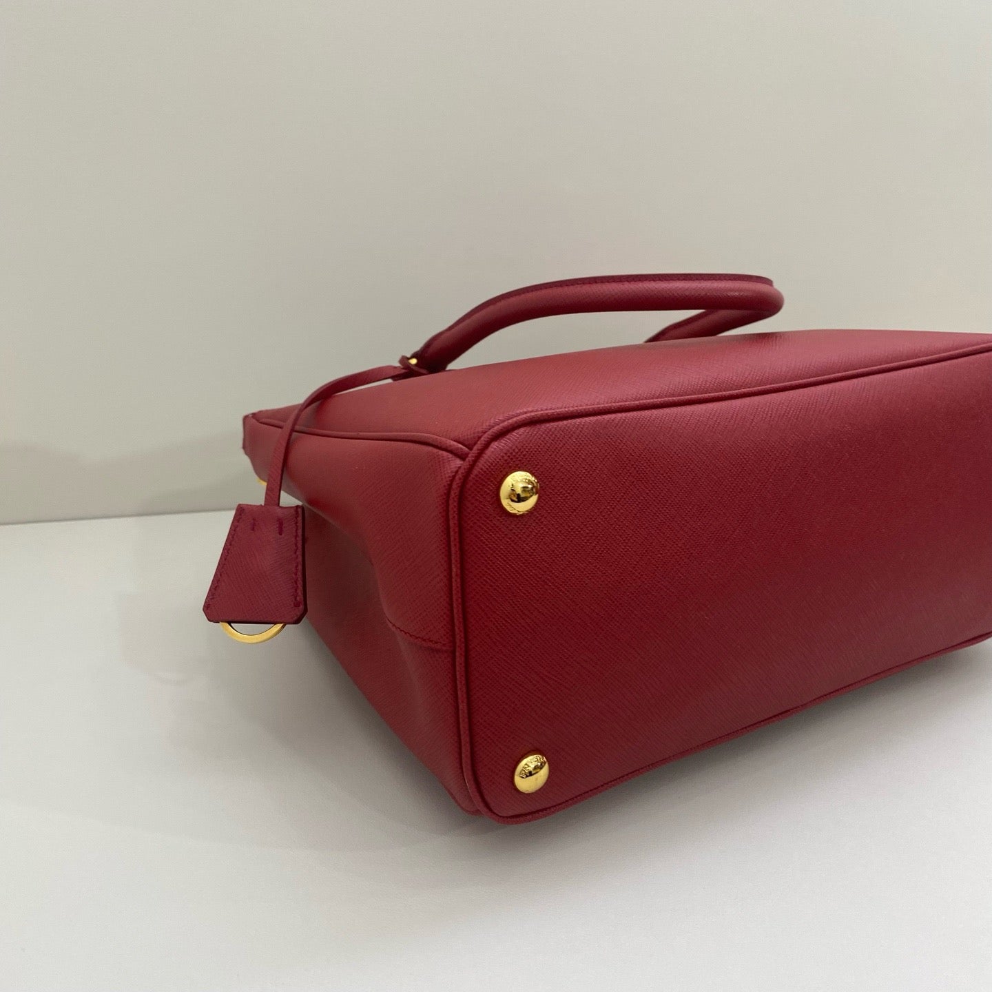 Prada - Saffiano Lux Galleria Tote - Saffiano leather - Red - (small)