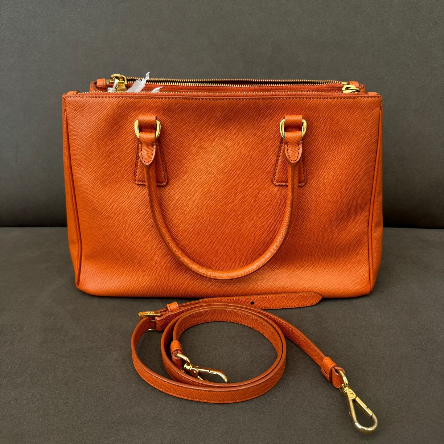 Prada - Saffiano Lux - Leather - Orange - (Medium)