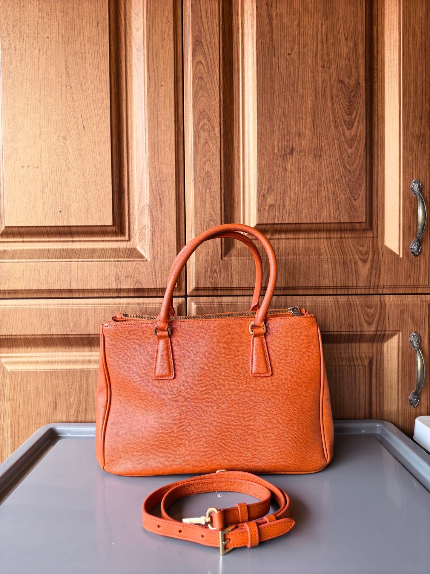 Prada - Saffiano Lux - Leather - Orange - (medium)