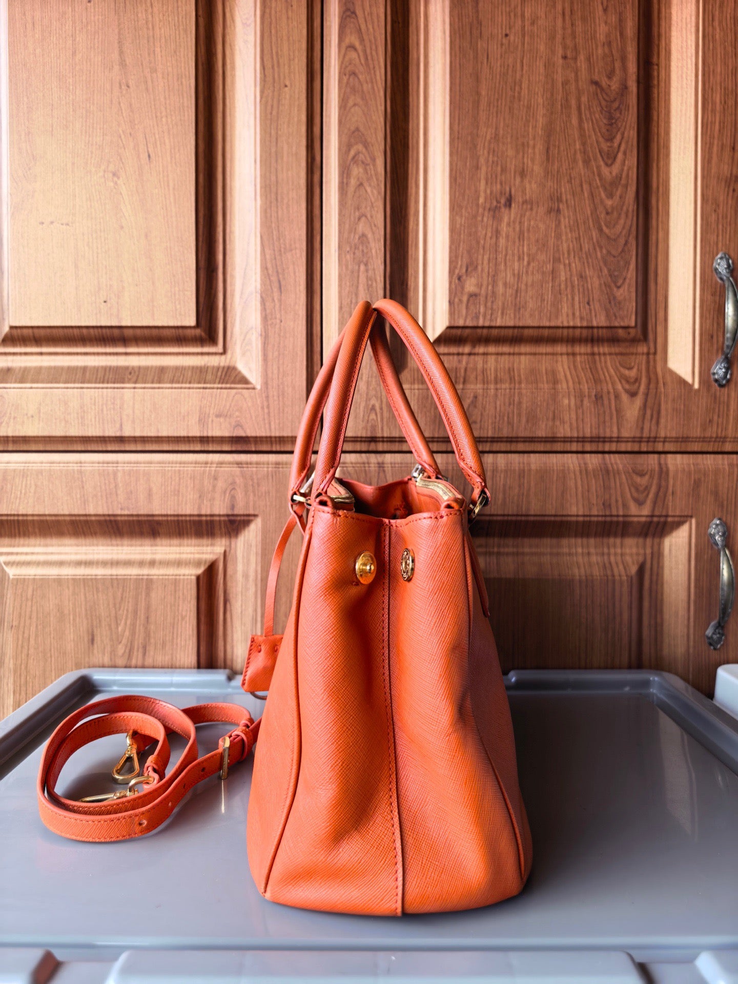 Prada - Saffiano Lux - Leather - Orange - (medium)