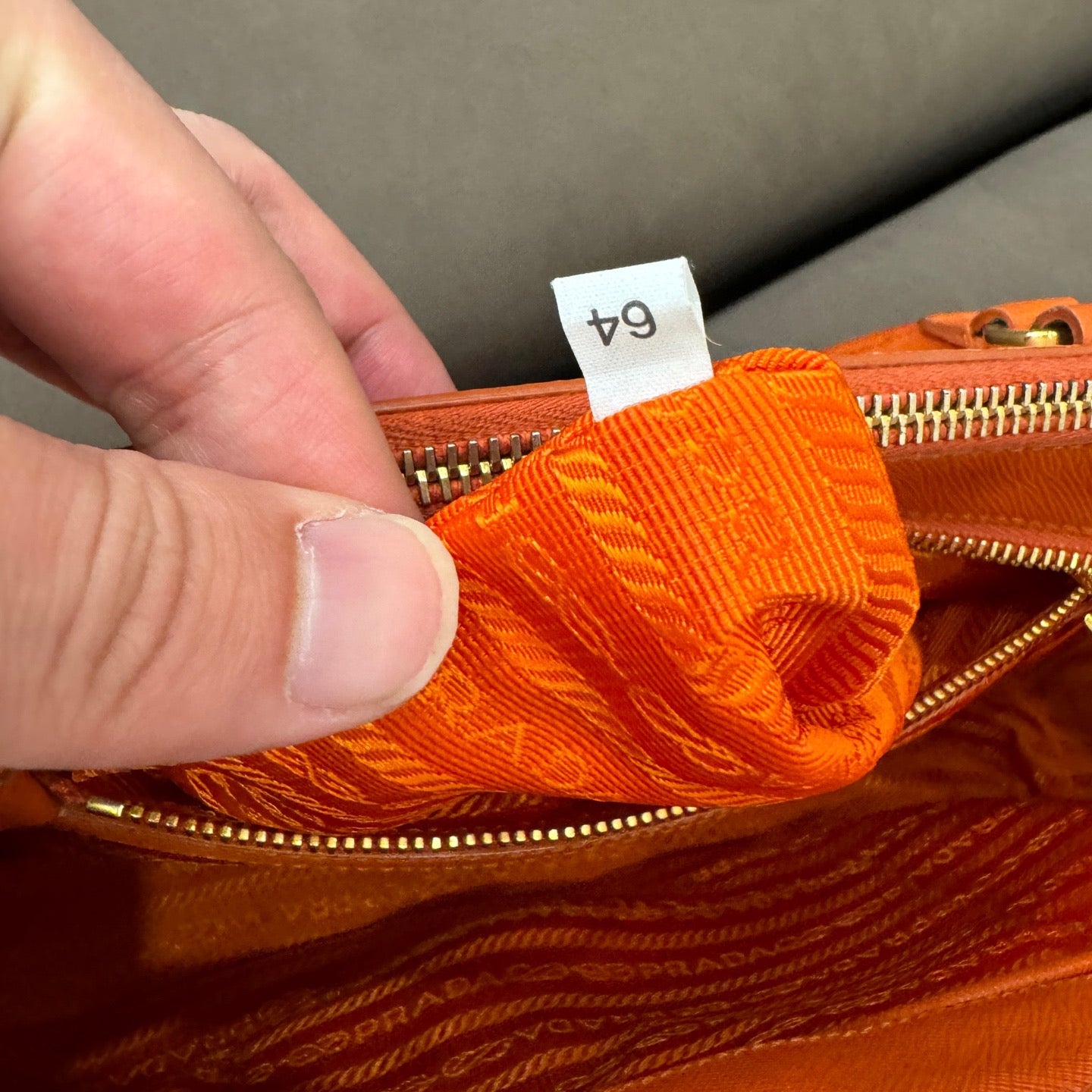 Prada - Saffiano Lux - Leather - Orange - (Medium)