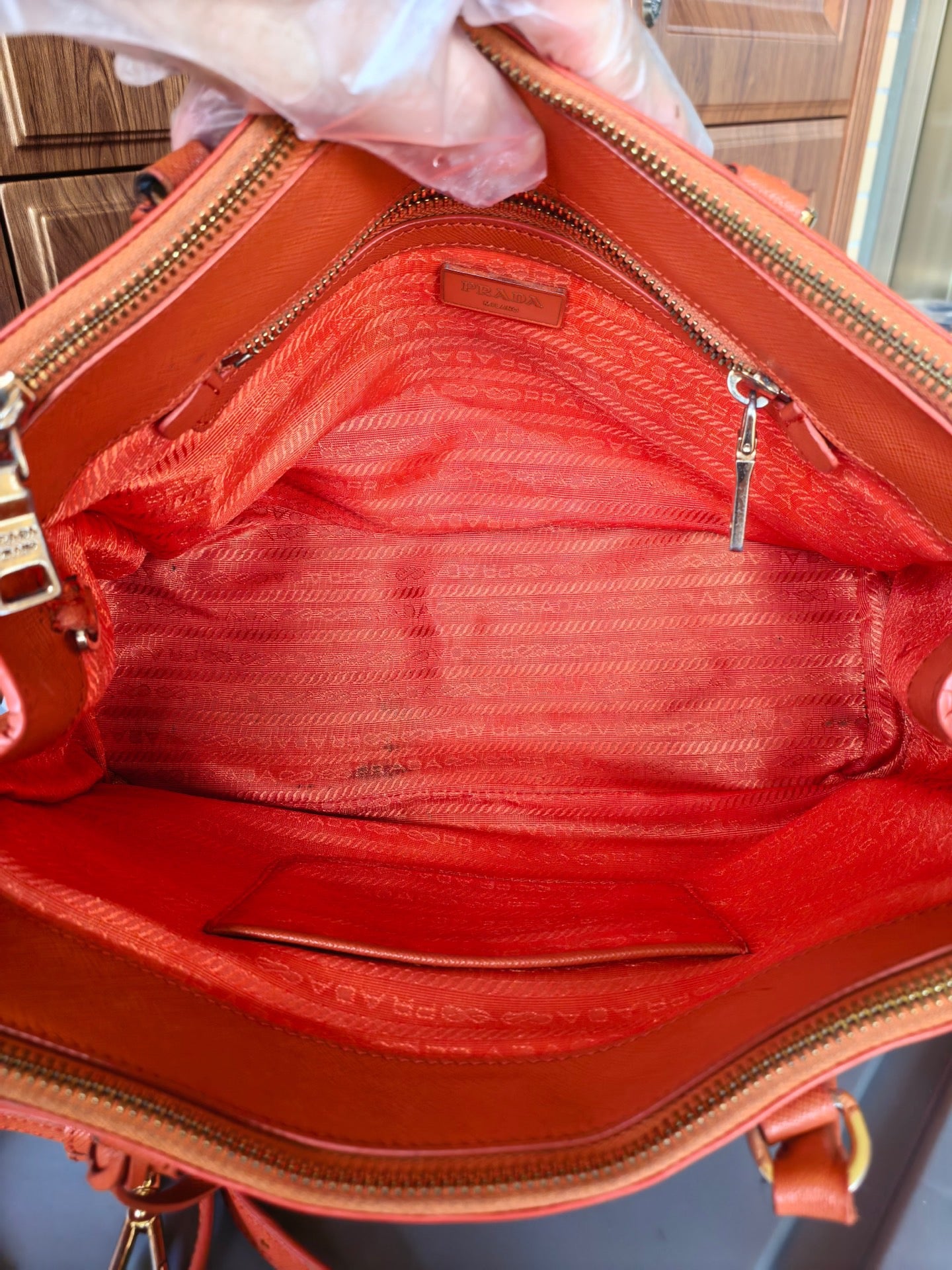 Prada - Saffiano Lux - Leather - Orange - (medium)