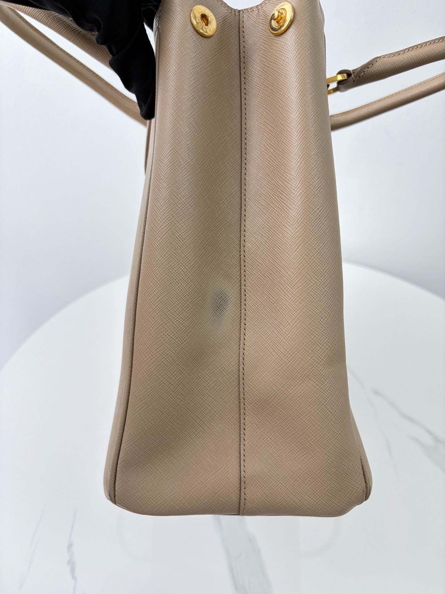 Prada - Saffiano Lux Tote - Leather - Beige - (large)