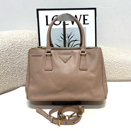 Prada - Saffiano Lux Tote - Leather - Beige - (medium)