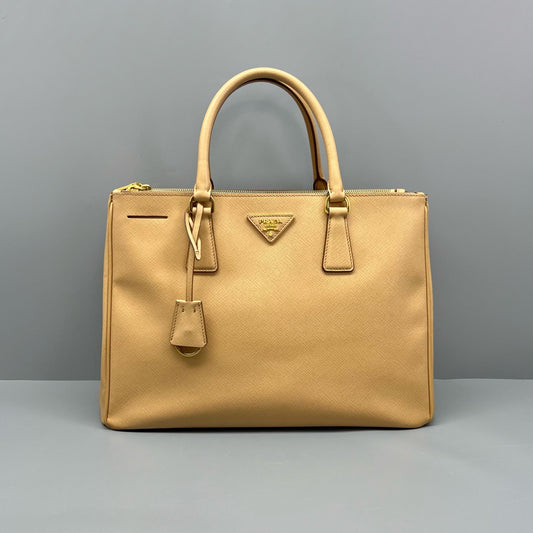 Prada - Saffiano Lux Tote - Leather - Beige - (medium)