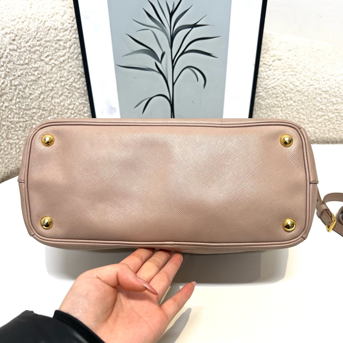 Prada - Saffiano Lux Tote - Leather - Beige - (medium)