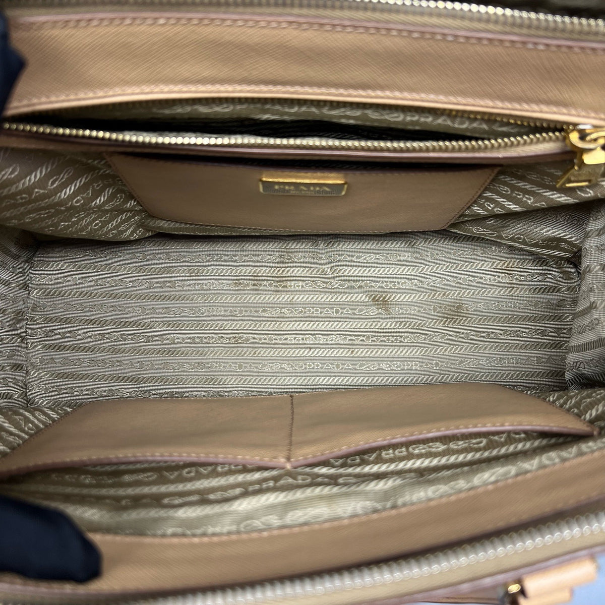Prada - Saffiano Lux Tote - Leather - Beige - (medium)