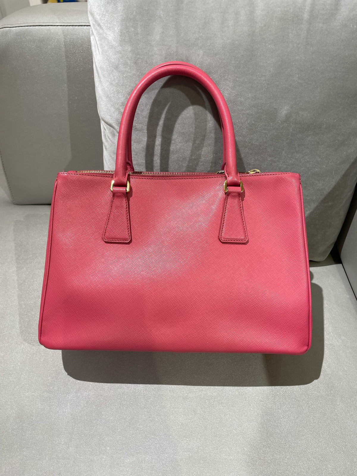 Prada - Saffiano Lux Tote - Leather - Pink - (medium)