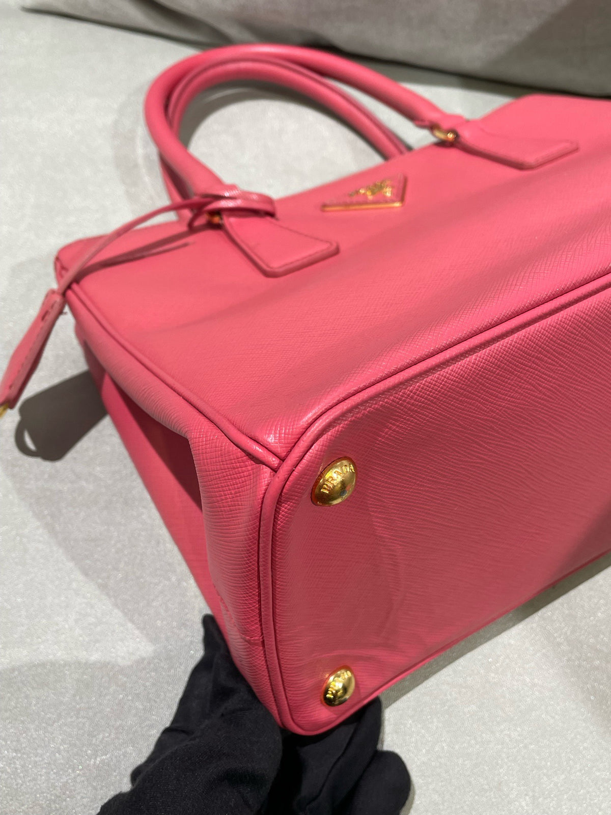 Prada - Saffiano Lux Tote - Leather - Pink - (medium)