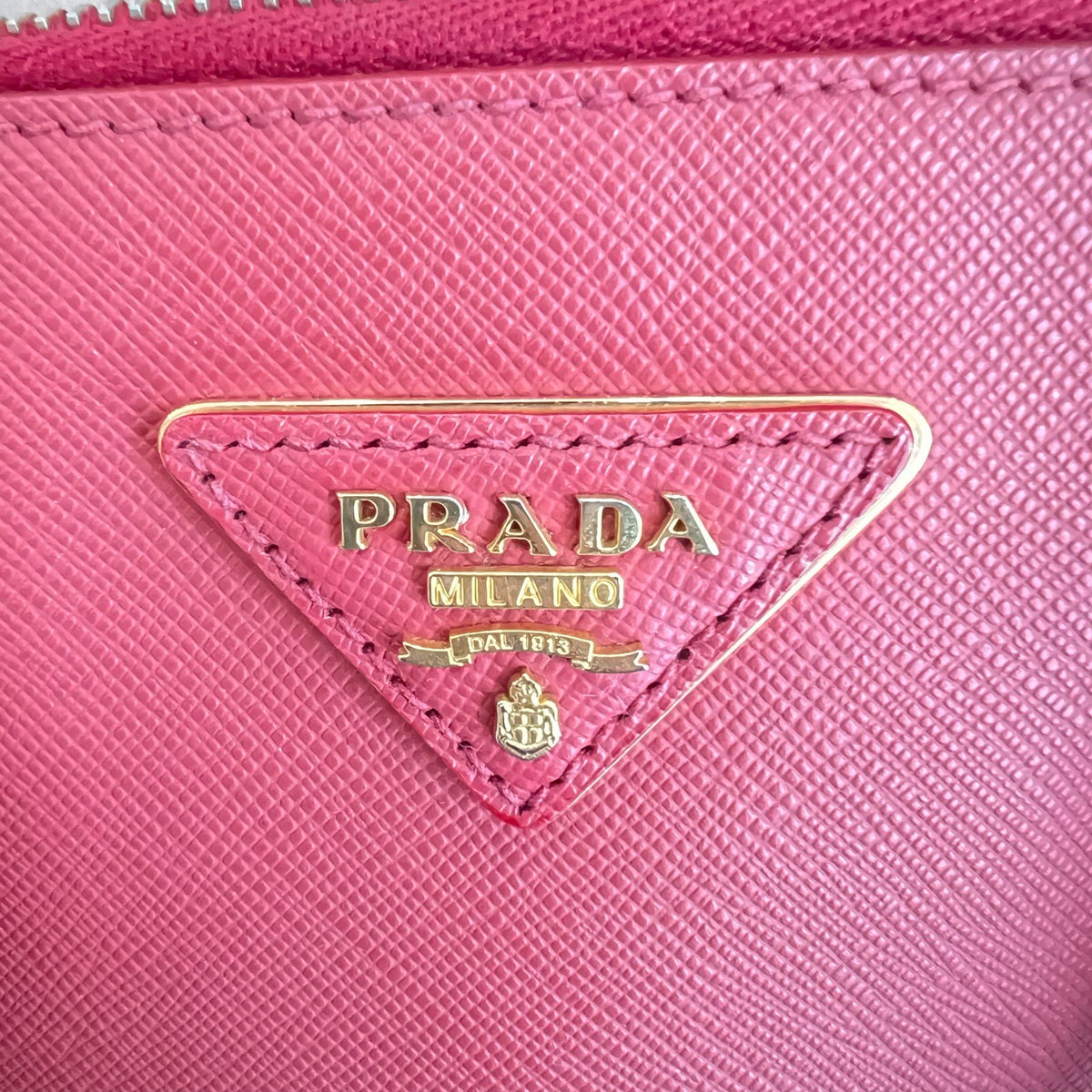 Prada - Saffiano Lux Tote - Leather - Red - (large)