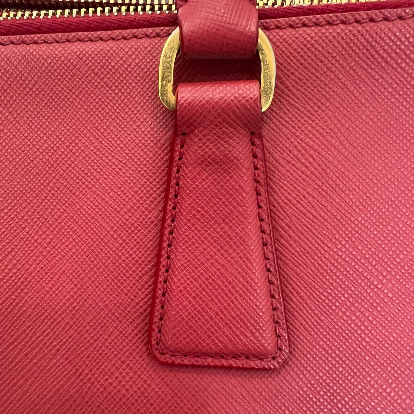 Prada - Saffiano Lux Tote - Leather - Red - (large)