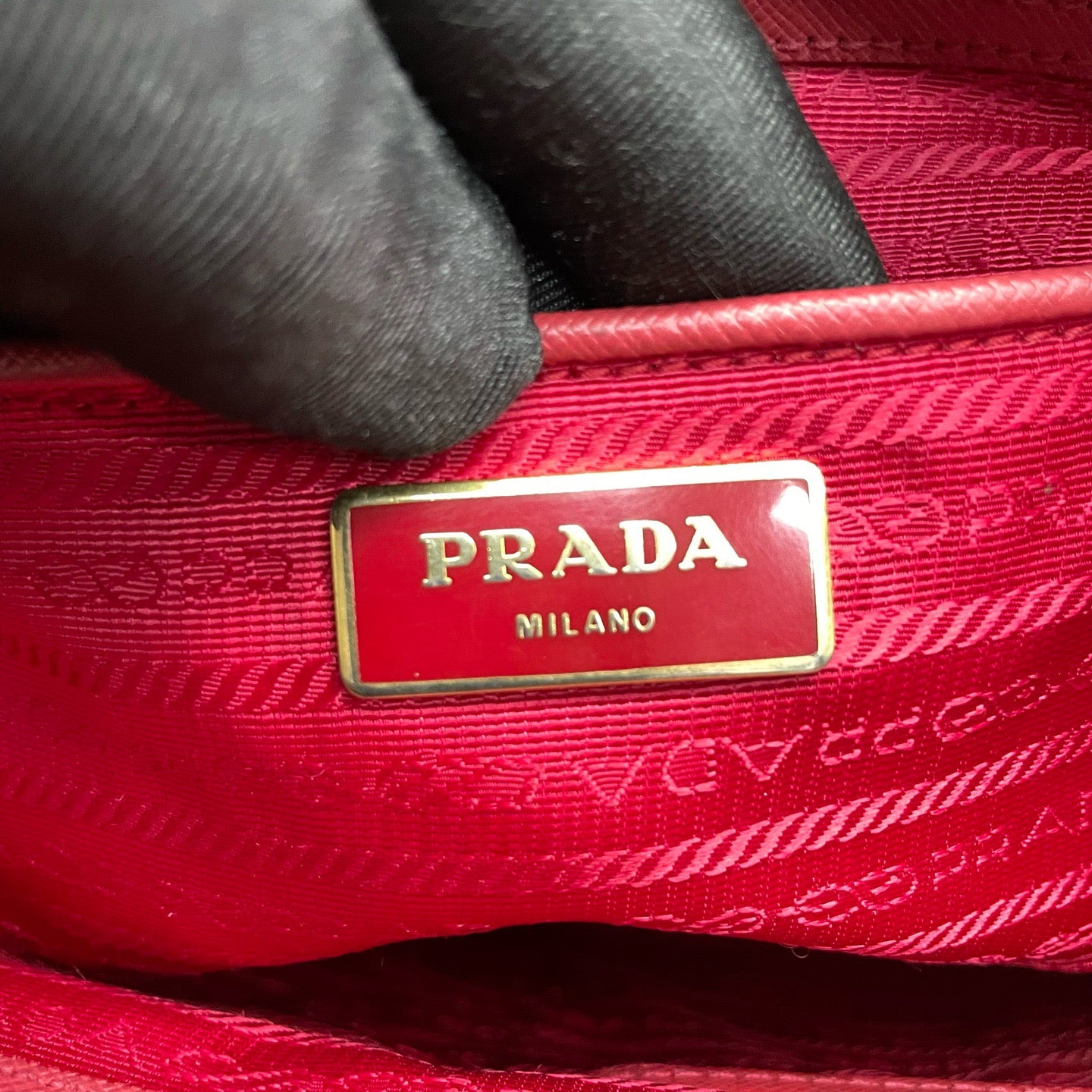 Prada - Saffiano Lux Tote - Leather - Red - (large)
