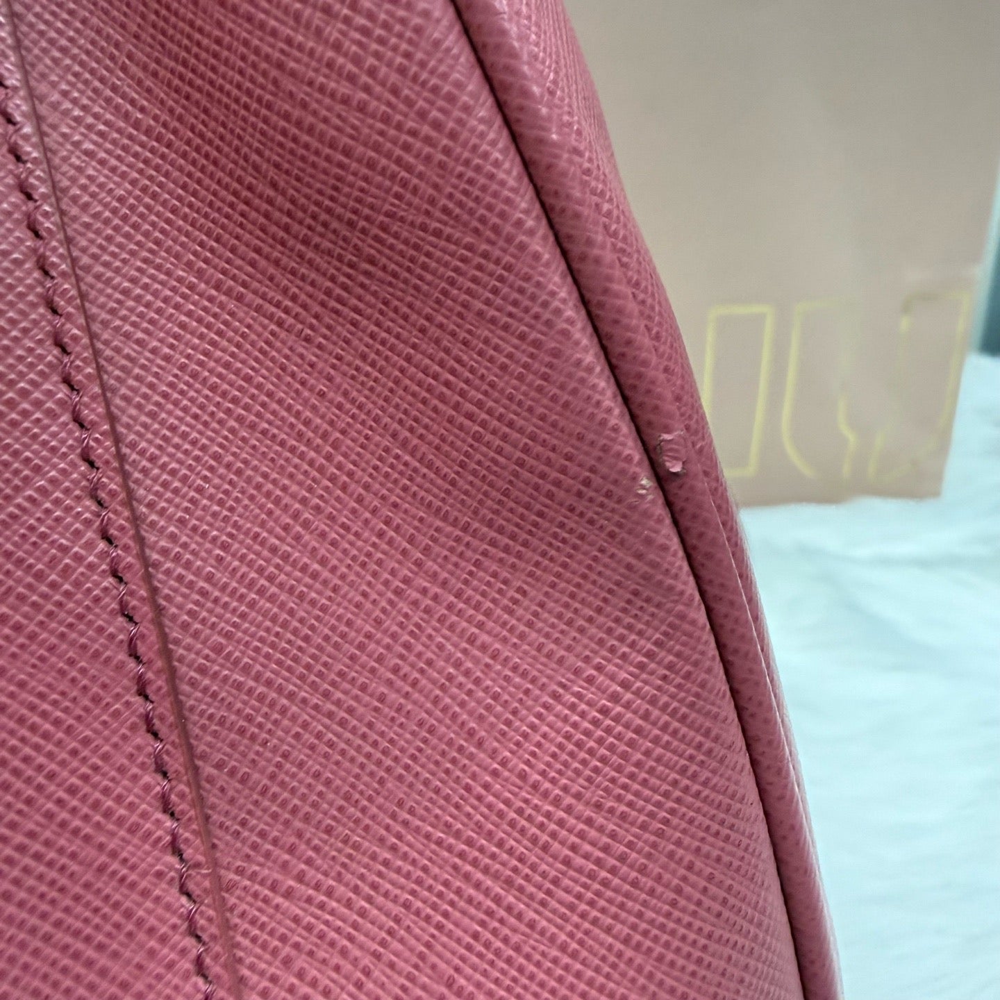 Prada - Saffiano Lux Tote - Leather - Red - (medium)