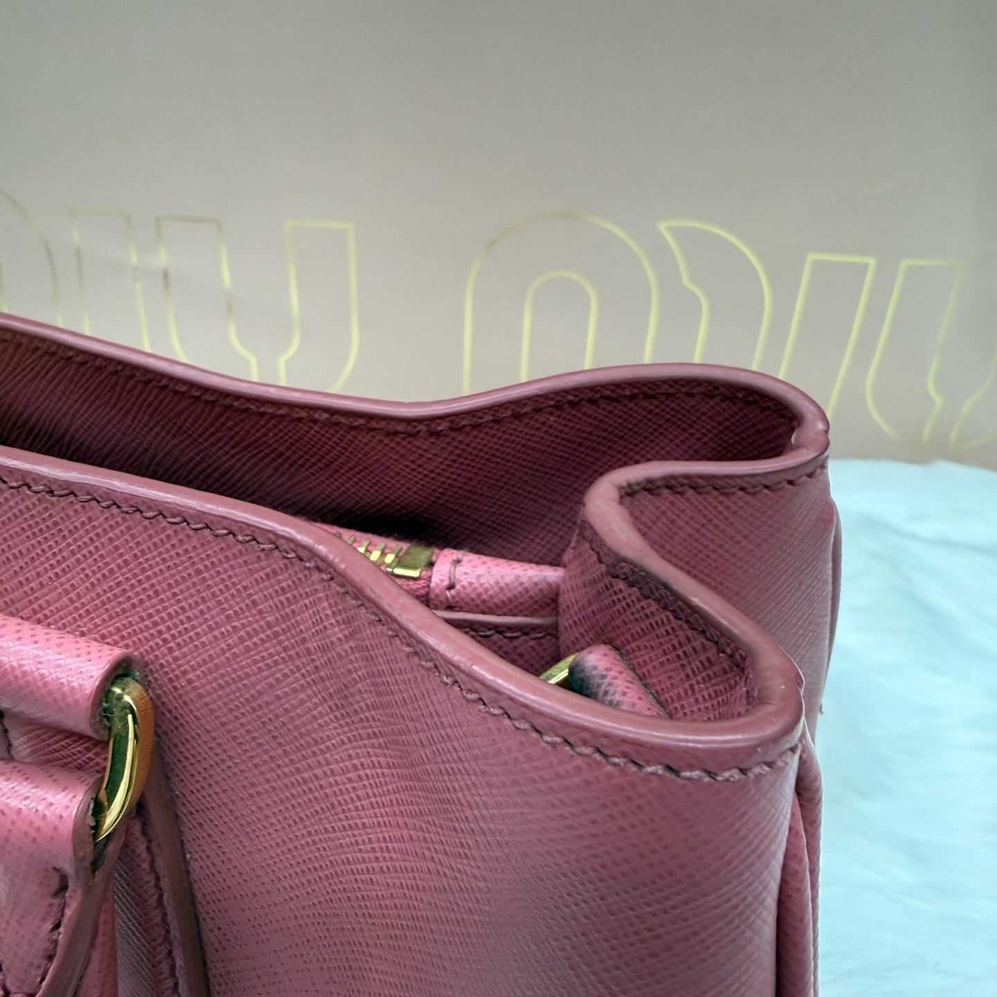 Prada - Saffiano Lux Tote - Leather - Red - (medium)