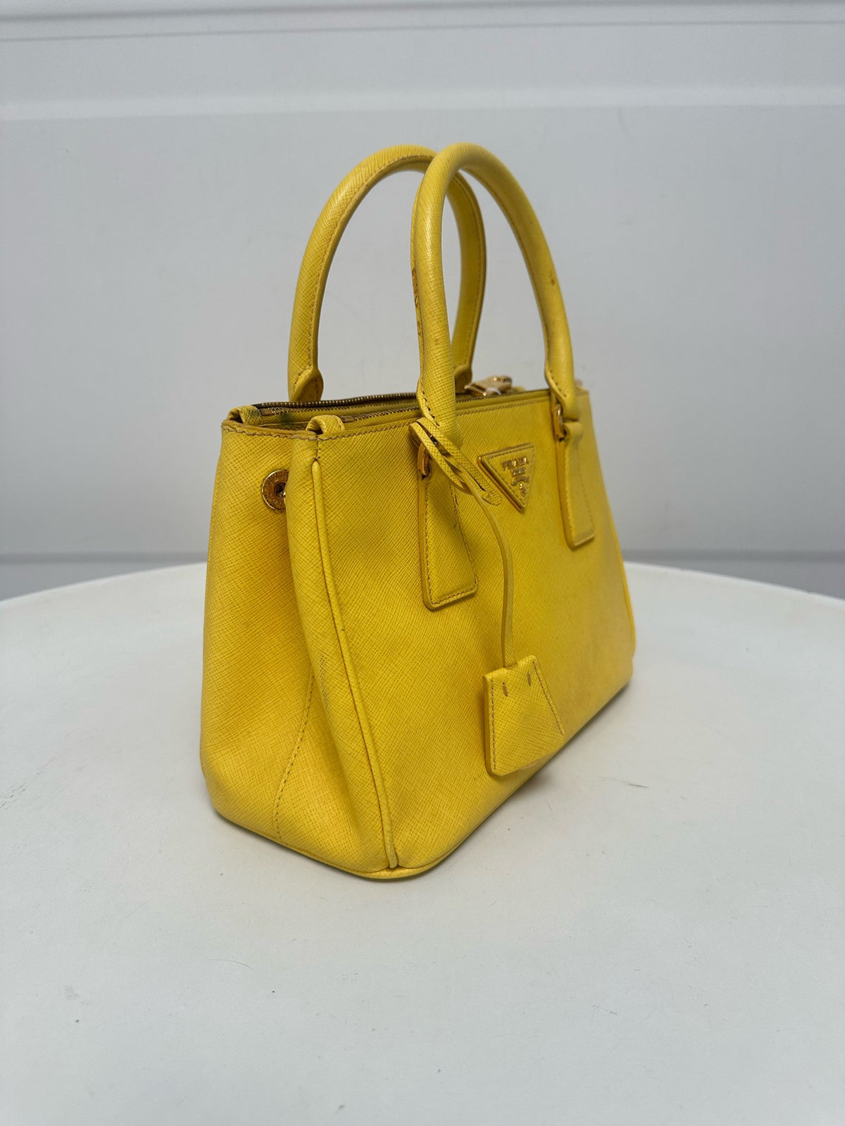 Prada - Saffiano Lux Tote - Leather - Yellow - (small)
