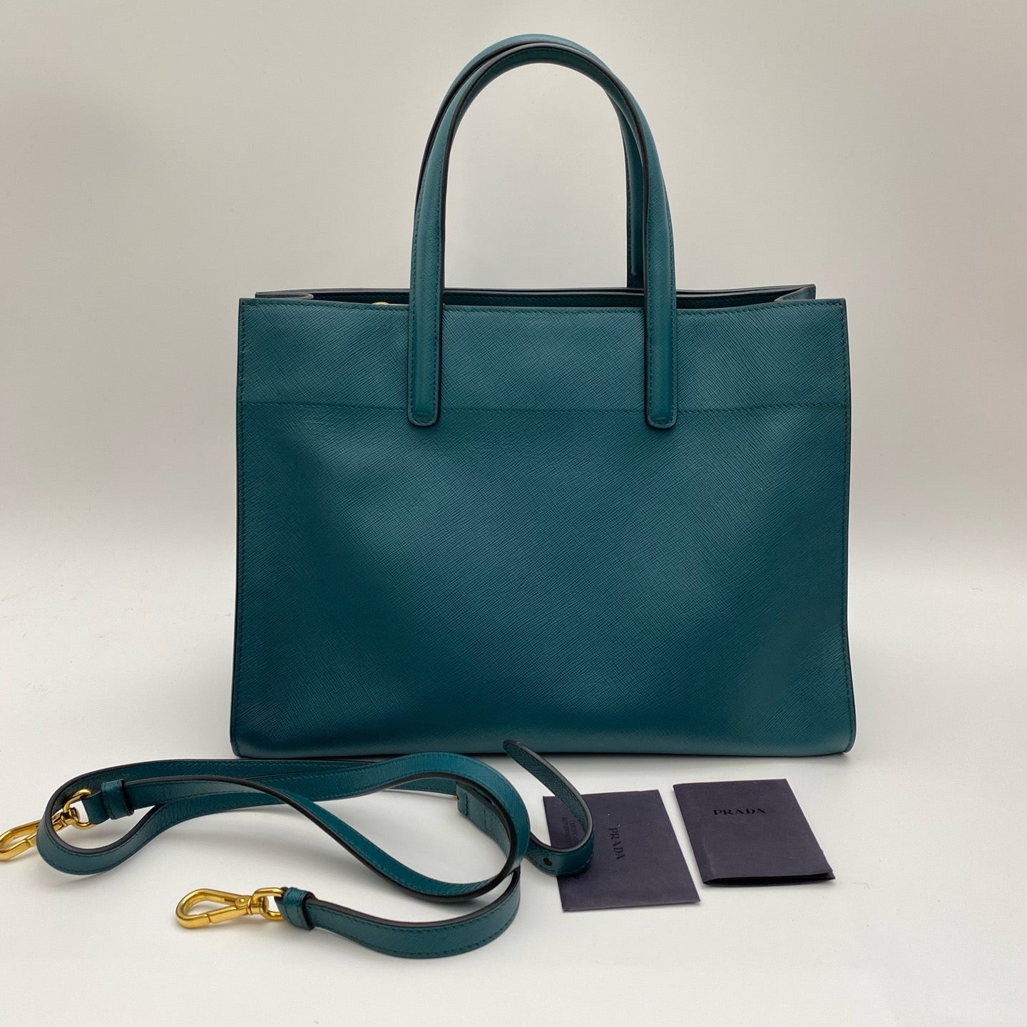 Prada - Saffiano Lux Tote - Saffiano leather - Green - (Medium)