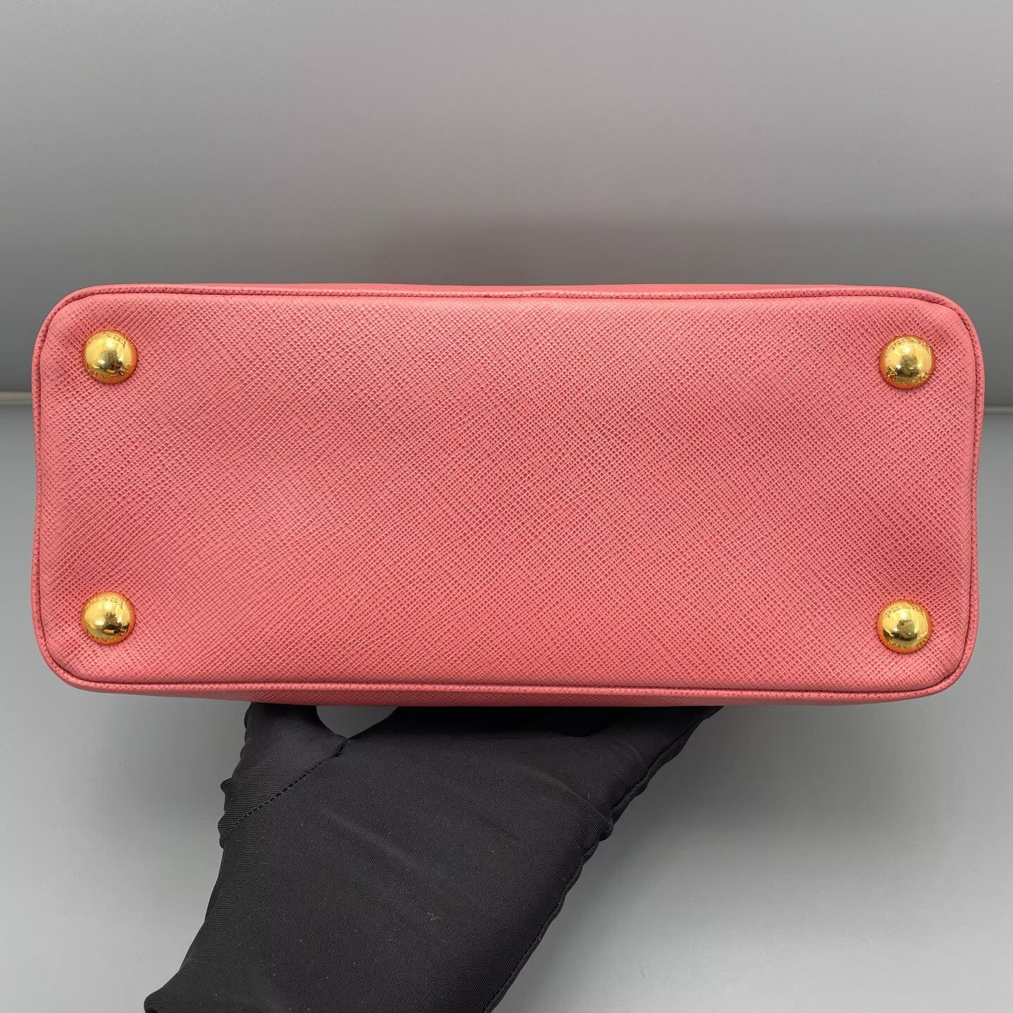 Prada - Saffiano Lux Tote - Saffiano leather - Rose Pink - (small)