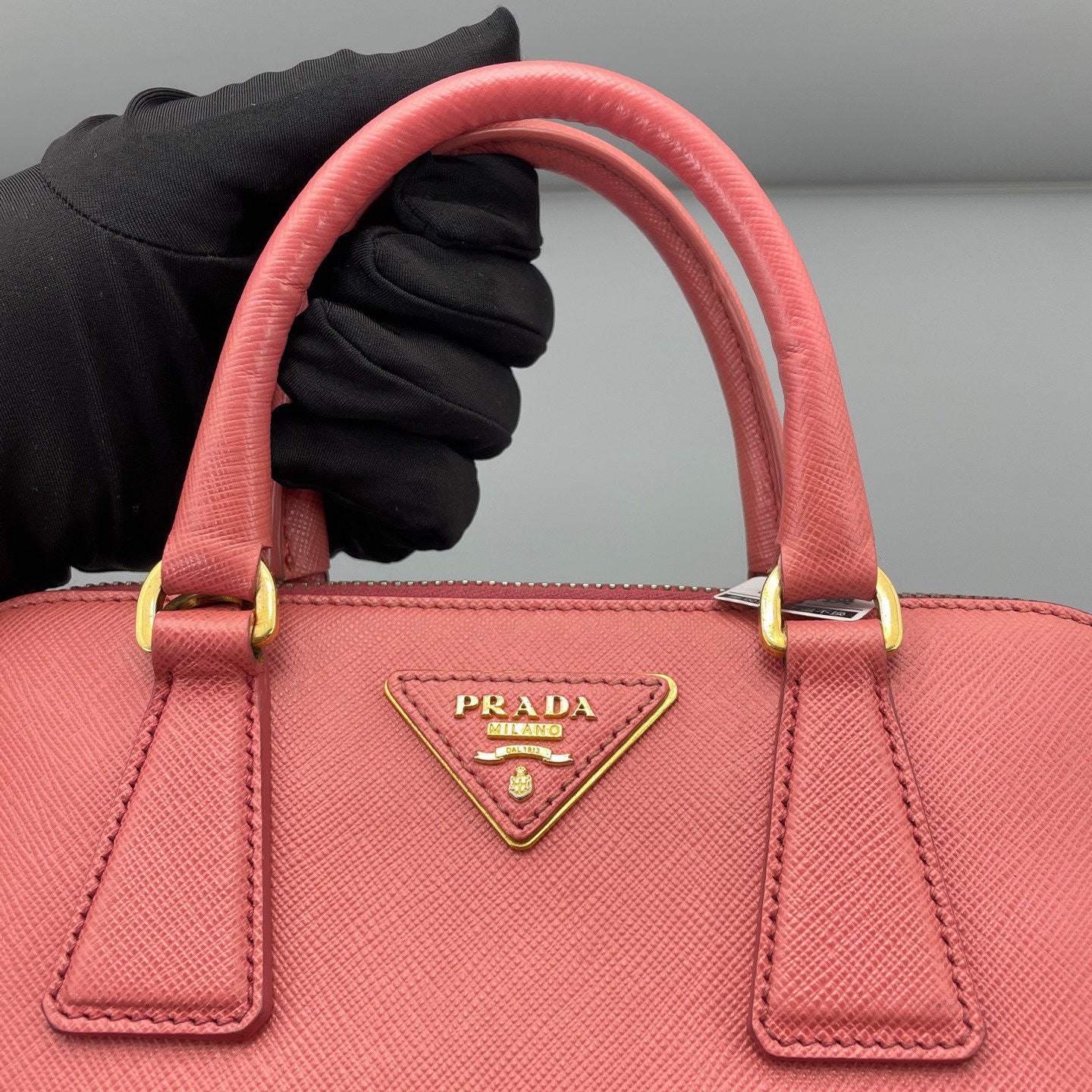 Prada - Saffiano Lux Tote - Saffiano leather - Rose Pink - (small)