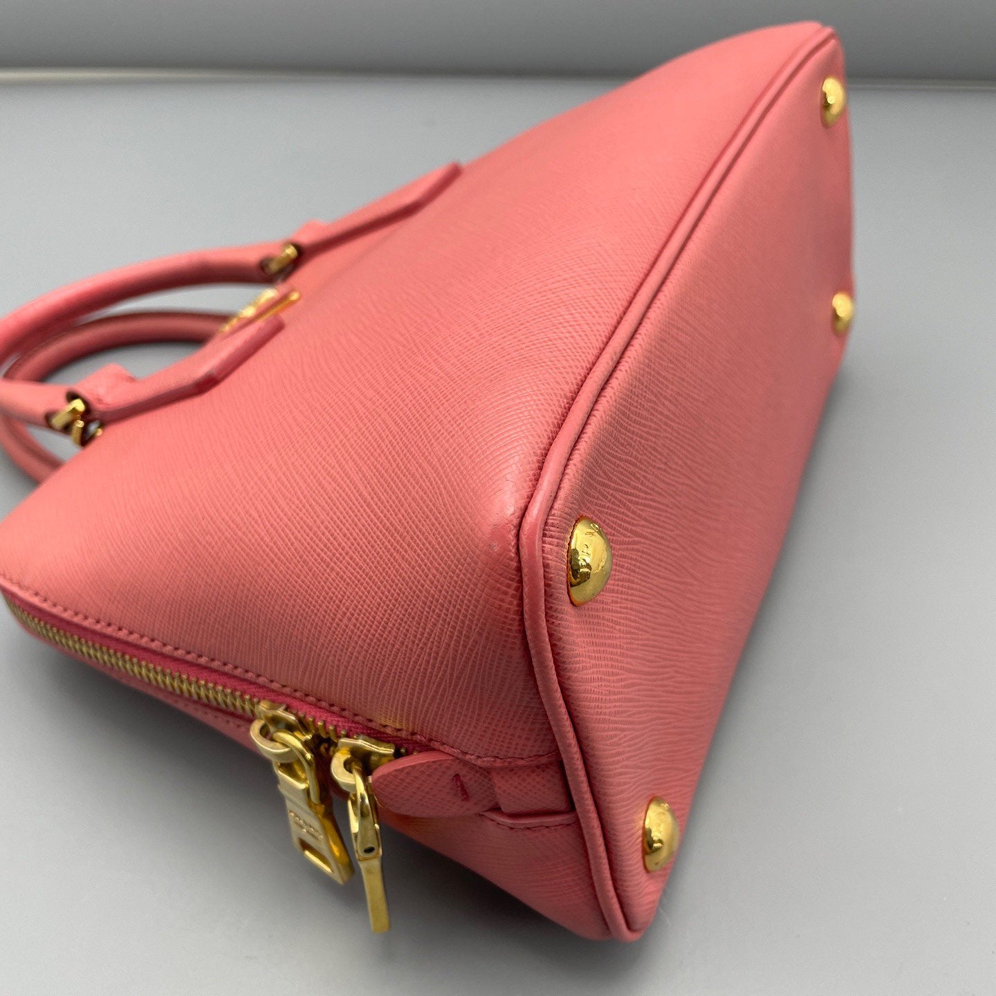 Prada - Saffiano Lux Tote - Saffiano leather - Rose Pink - (small)