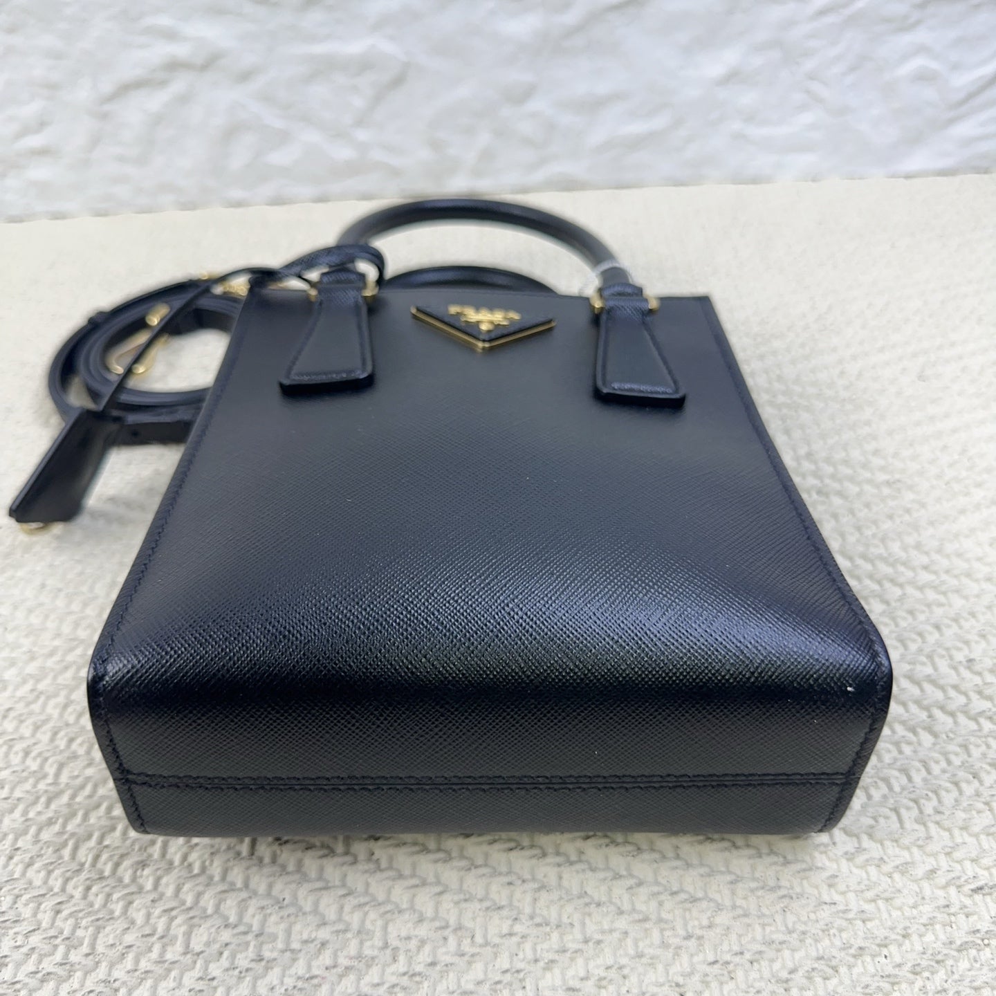 Prada - Saffiano Tote Bag Mini - Leather - Black - (mini)