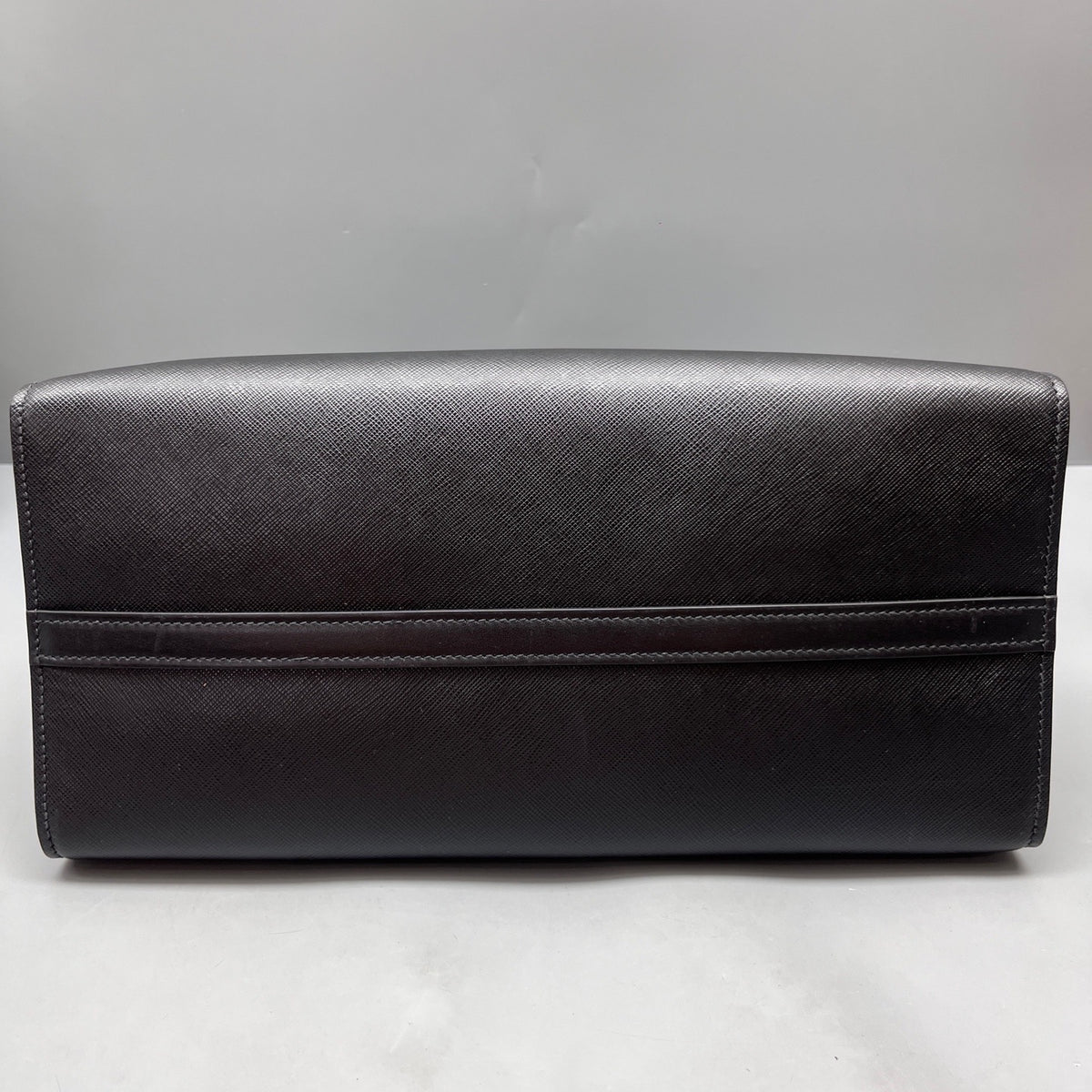 Prada - Saffiano Tote - Leather - Black