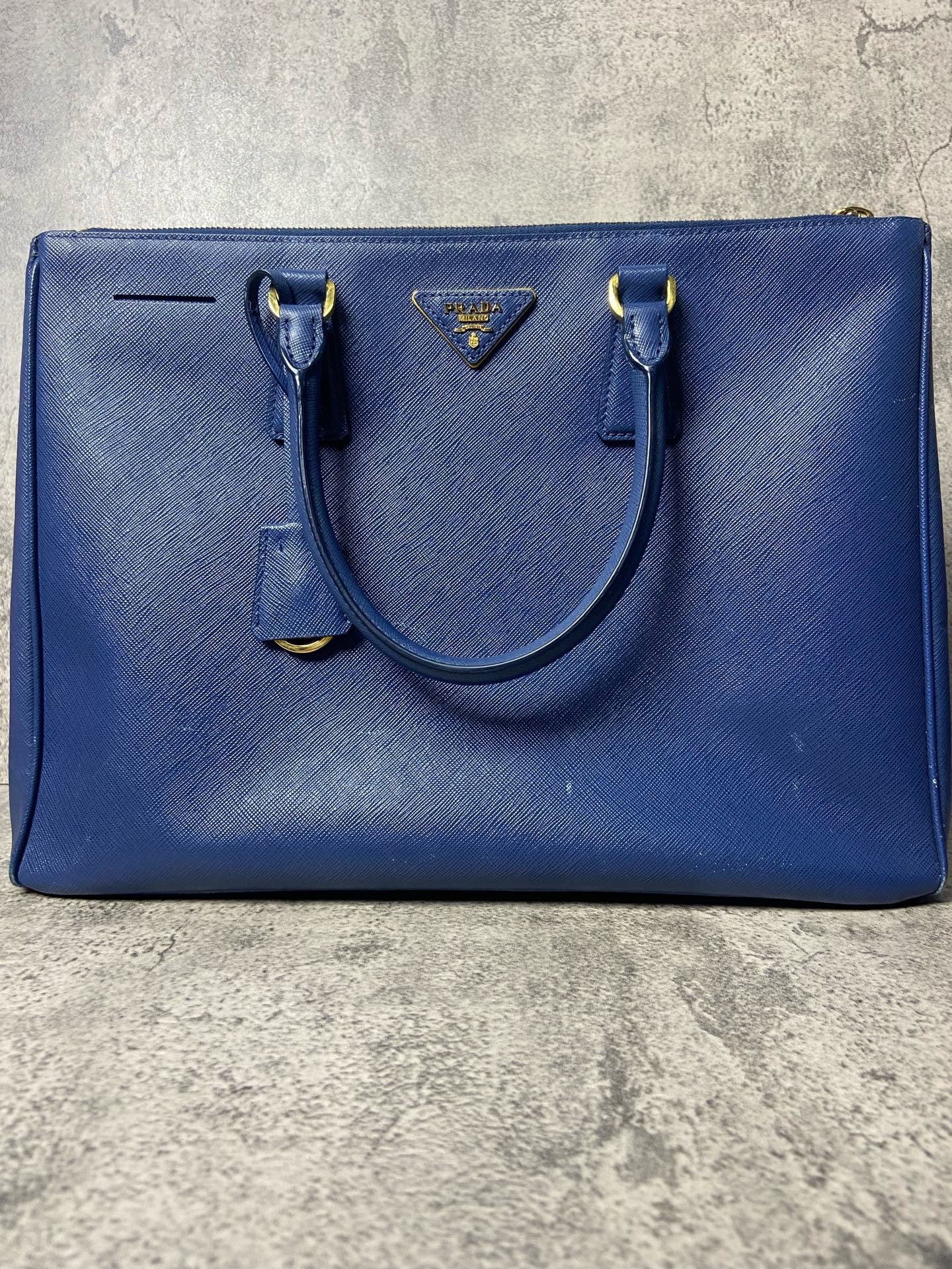 Prada - Saffiano Tote - Leather - Blue - (large)