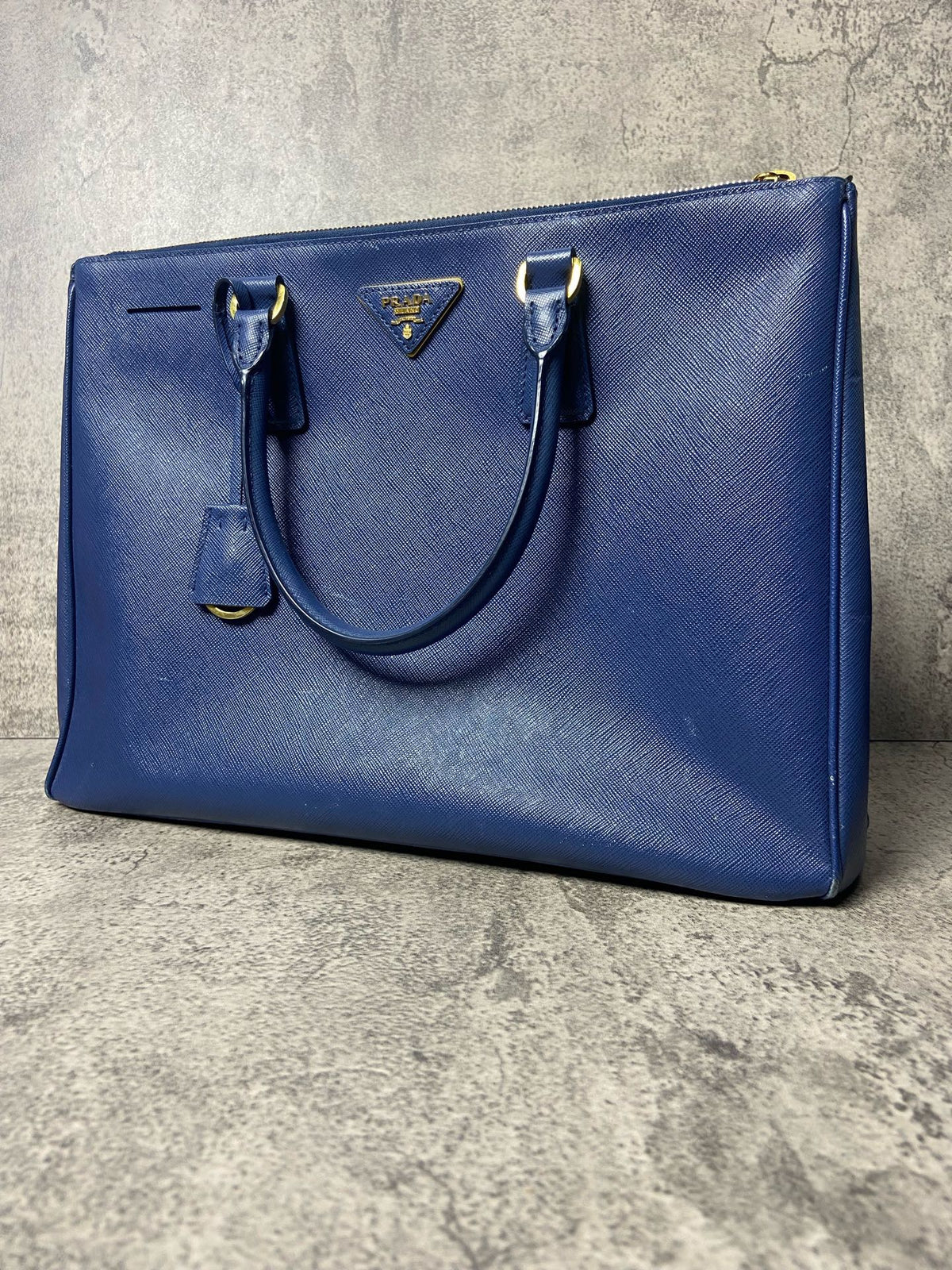 Prada - Saffiano Tote - Leather - Blue - (large)