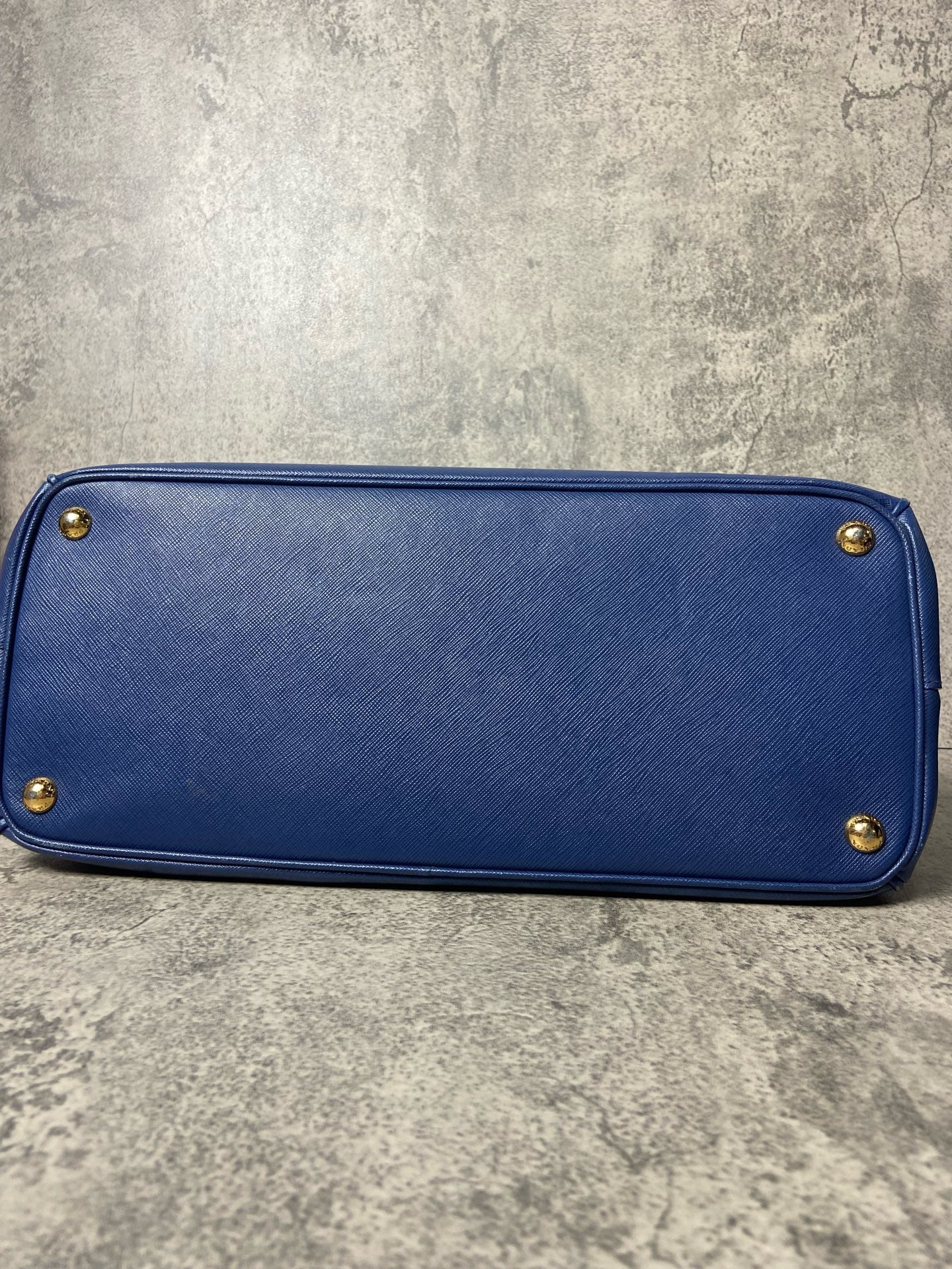 Prada - Saffiano Tote - Leather - Blue - (large)