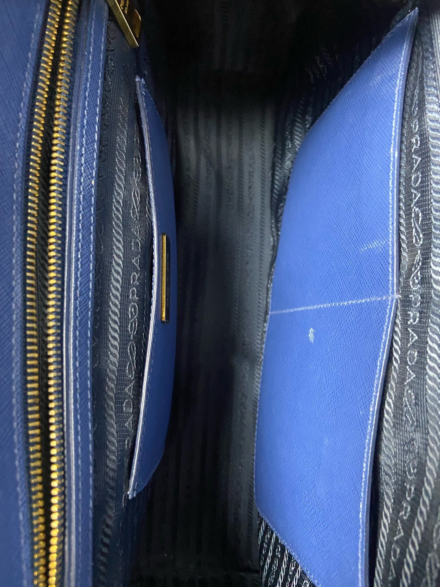 Prada - Saffiano Tote - Leather - Blue - (large)