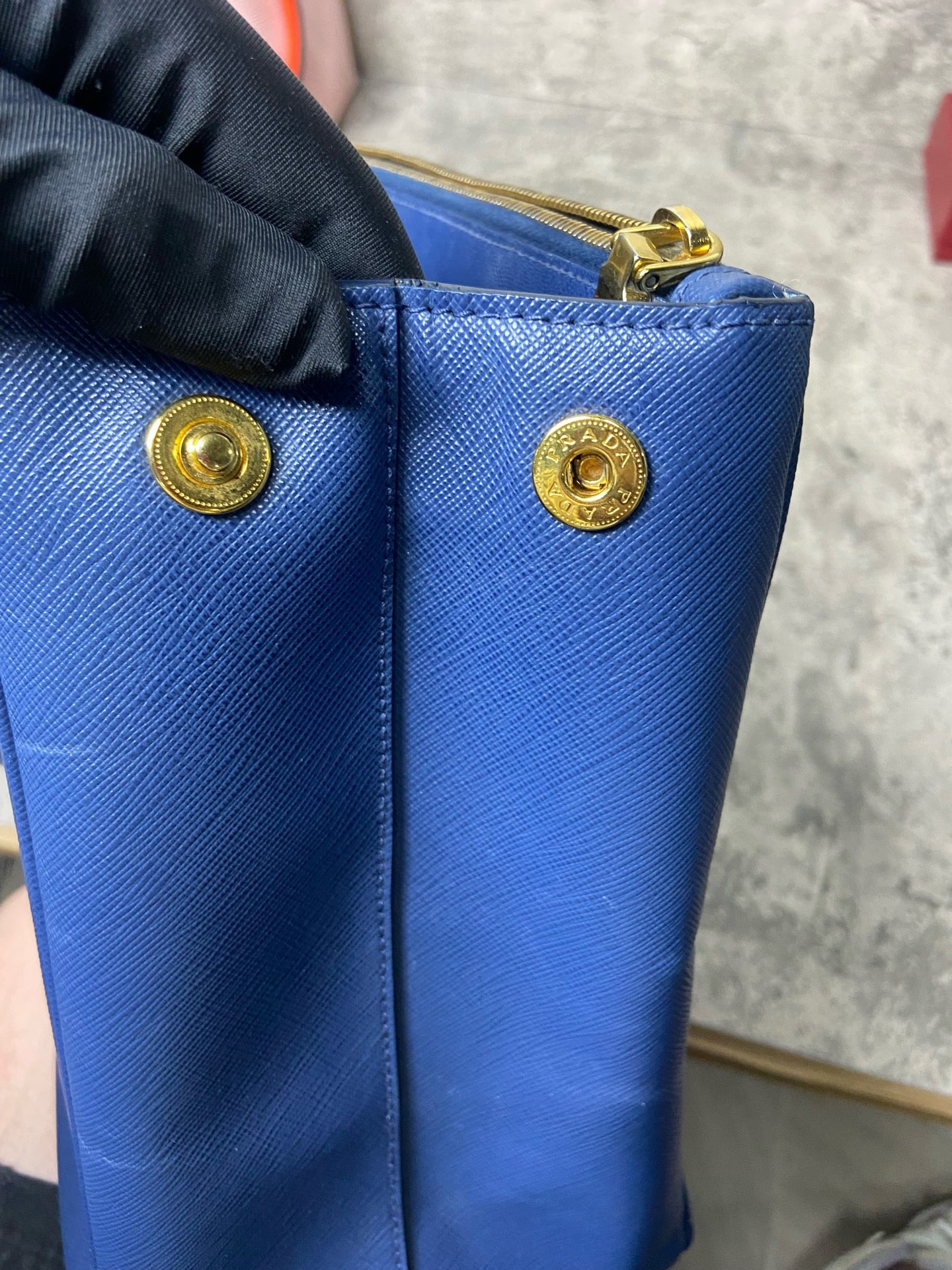Prada - Saffiano Tote - Leather - Blue - (large)