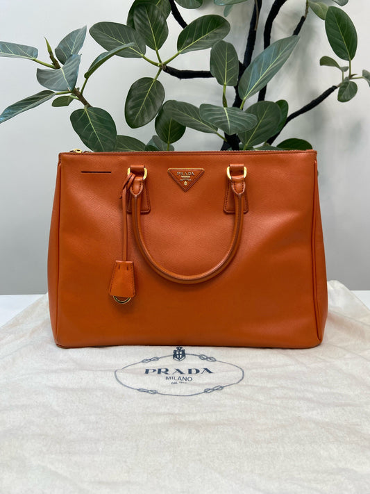 Prada - Saffiano Tote - Leather - Orange - (large)