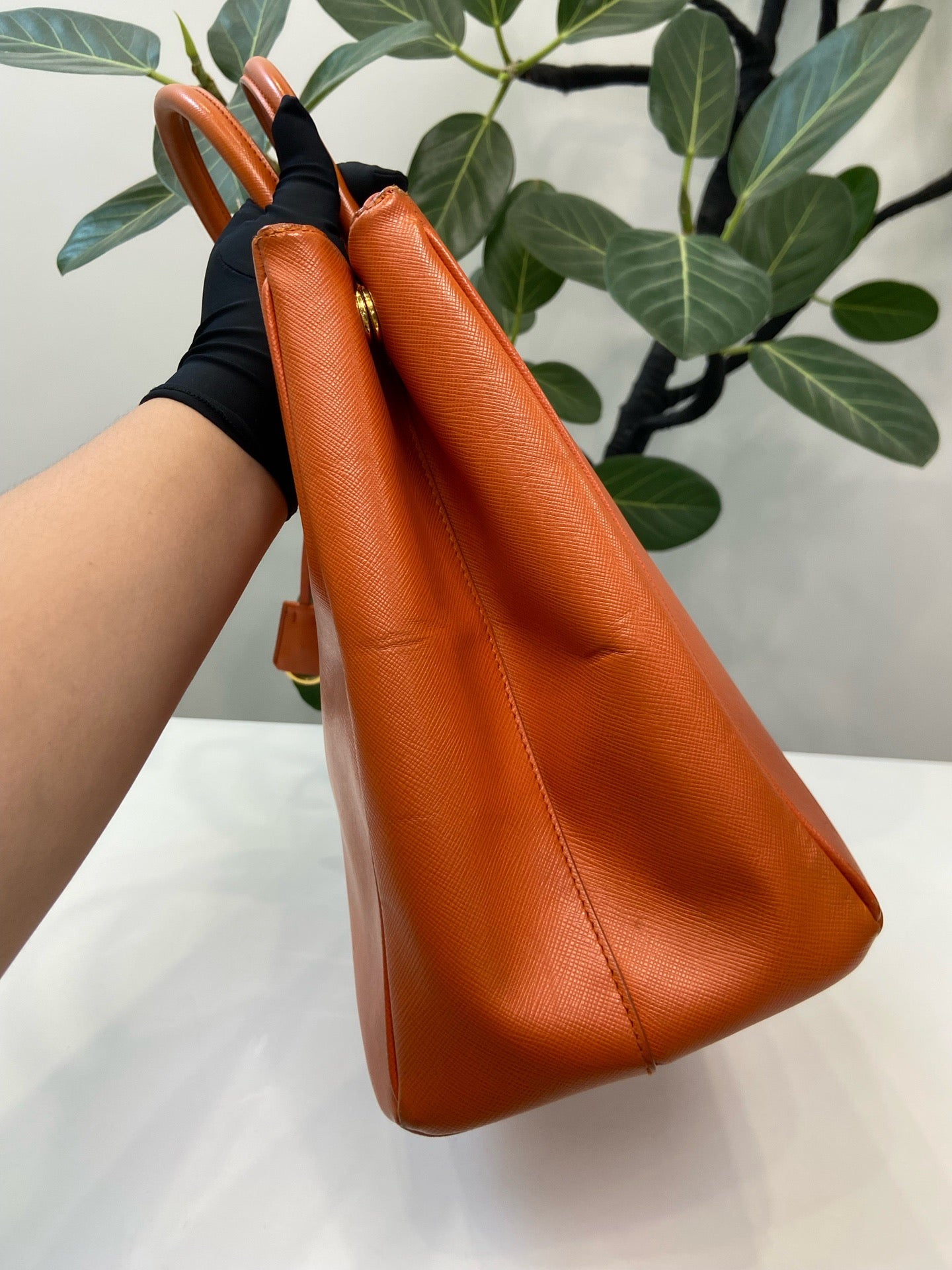 Prada - Saffiano Tote - Leather - Orange - (large)
