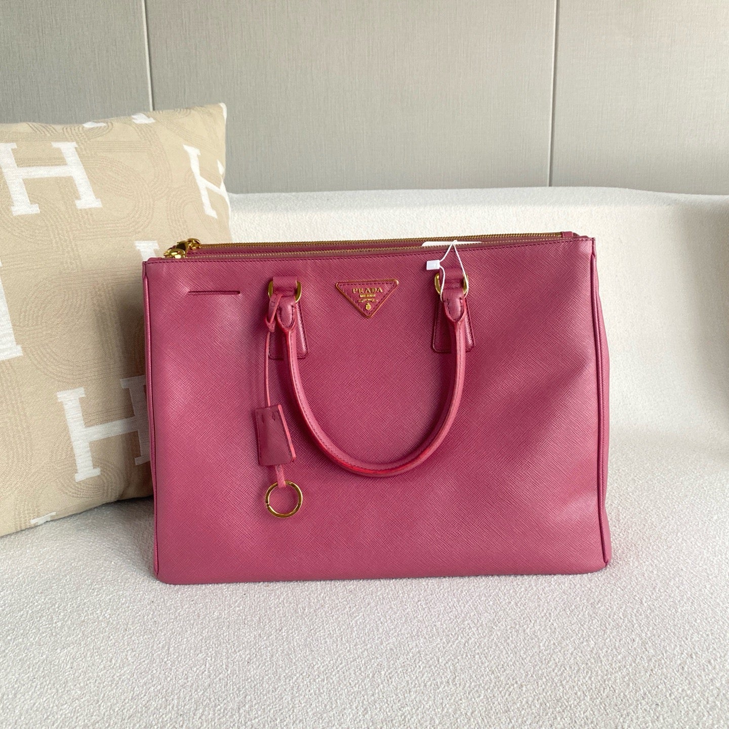 Prada - Saffiano Tote - Leather - Pink - (large)