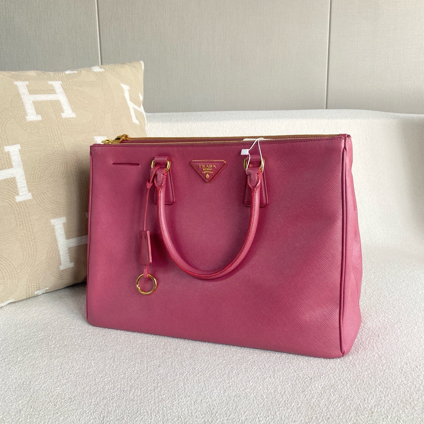 Prada - Saffiano Tote - Leather - Pink - (large)