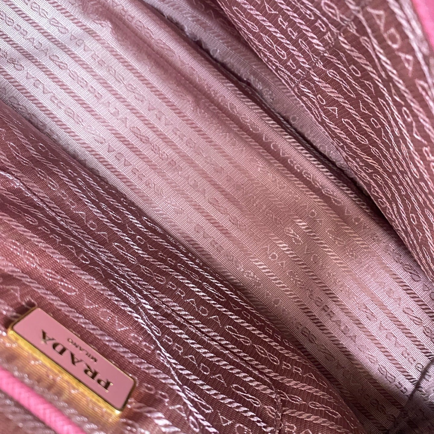 Prada - Saffiano Tote - Leather - Pink - (large)