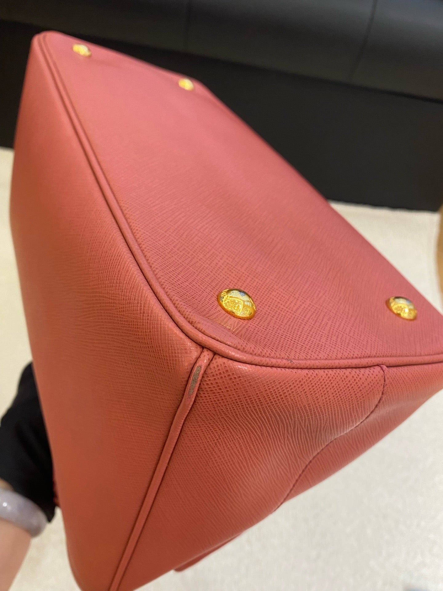 Prada - Saffiano Tote - Leather - Pink - (medium)