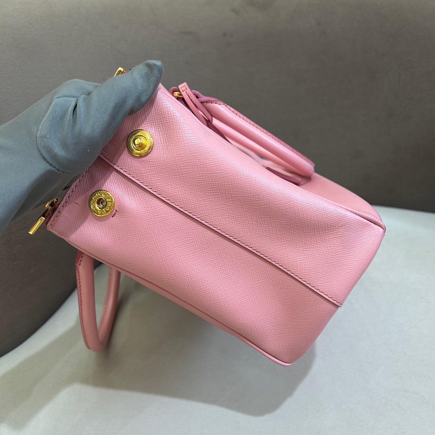 Prada - Saffiano Tote - Leather - Pink - (small)
