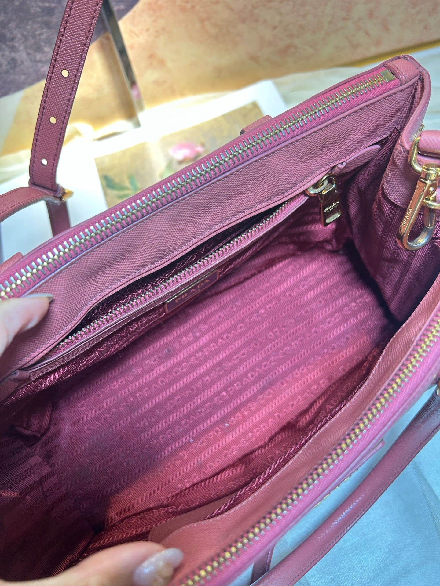 Prada - Saffiano Tote - Leather - Pink - (small)
