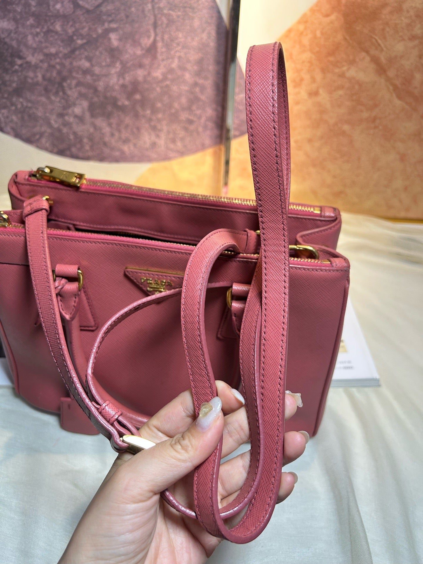 Prada - Saffiano Tote - Leather - Pink - (small)