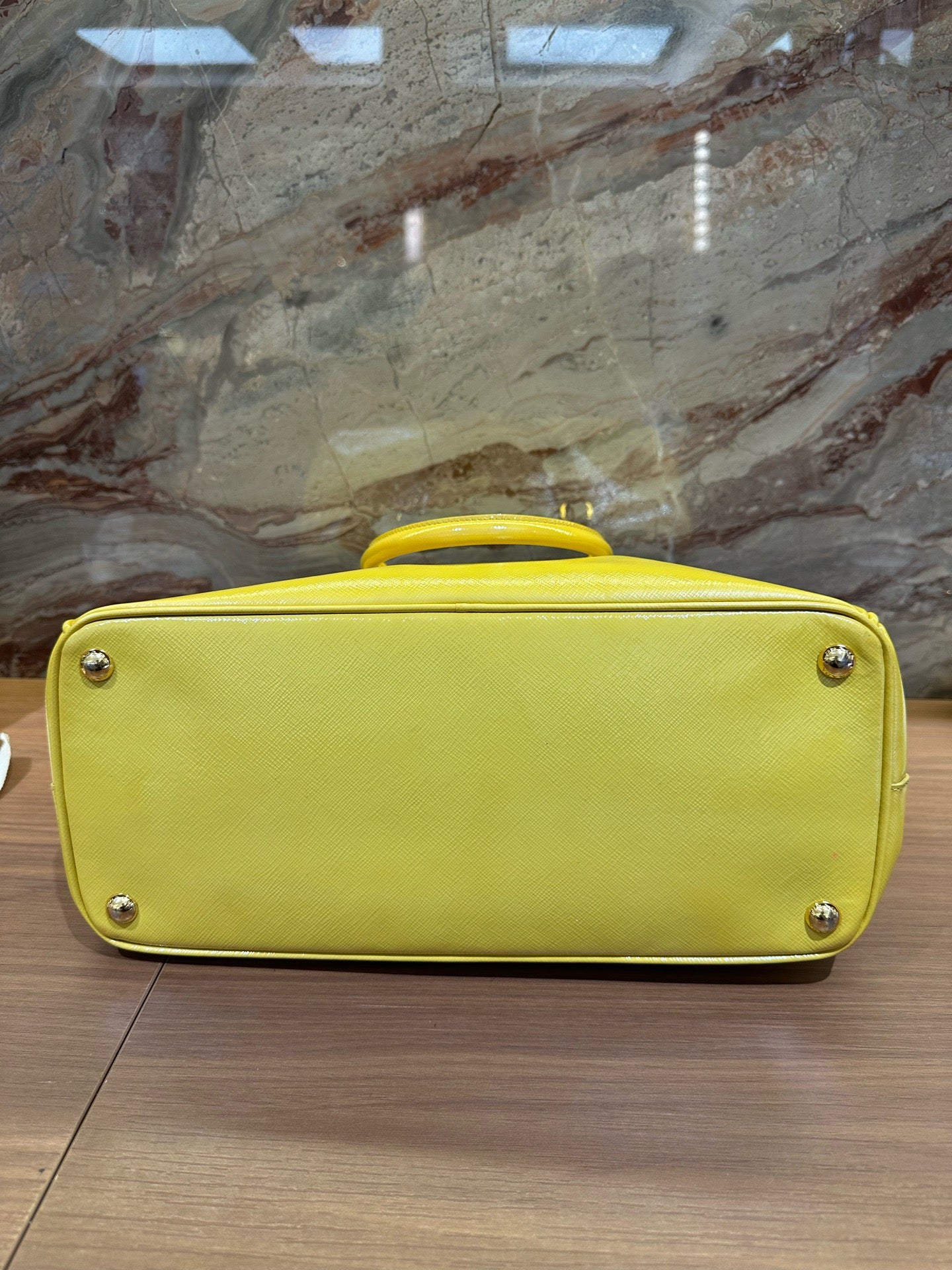 Prada - Saffiano Tote - Leather - Yellow - (medium)