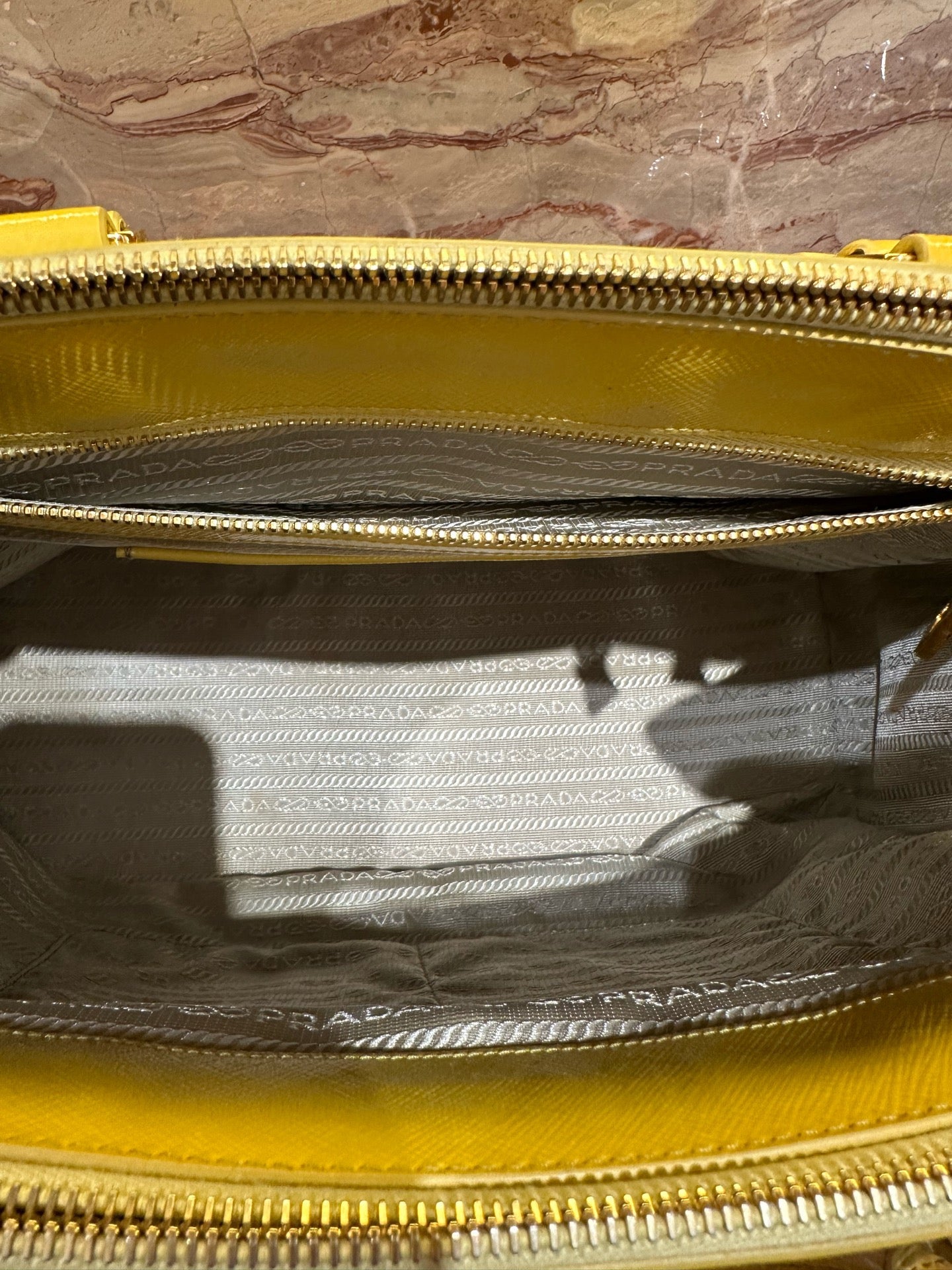 Prada - Saffiano Tote - Leather - Yellow - (medium)