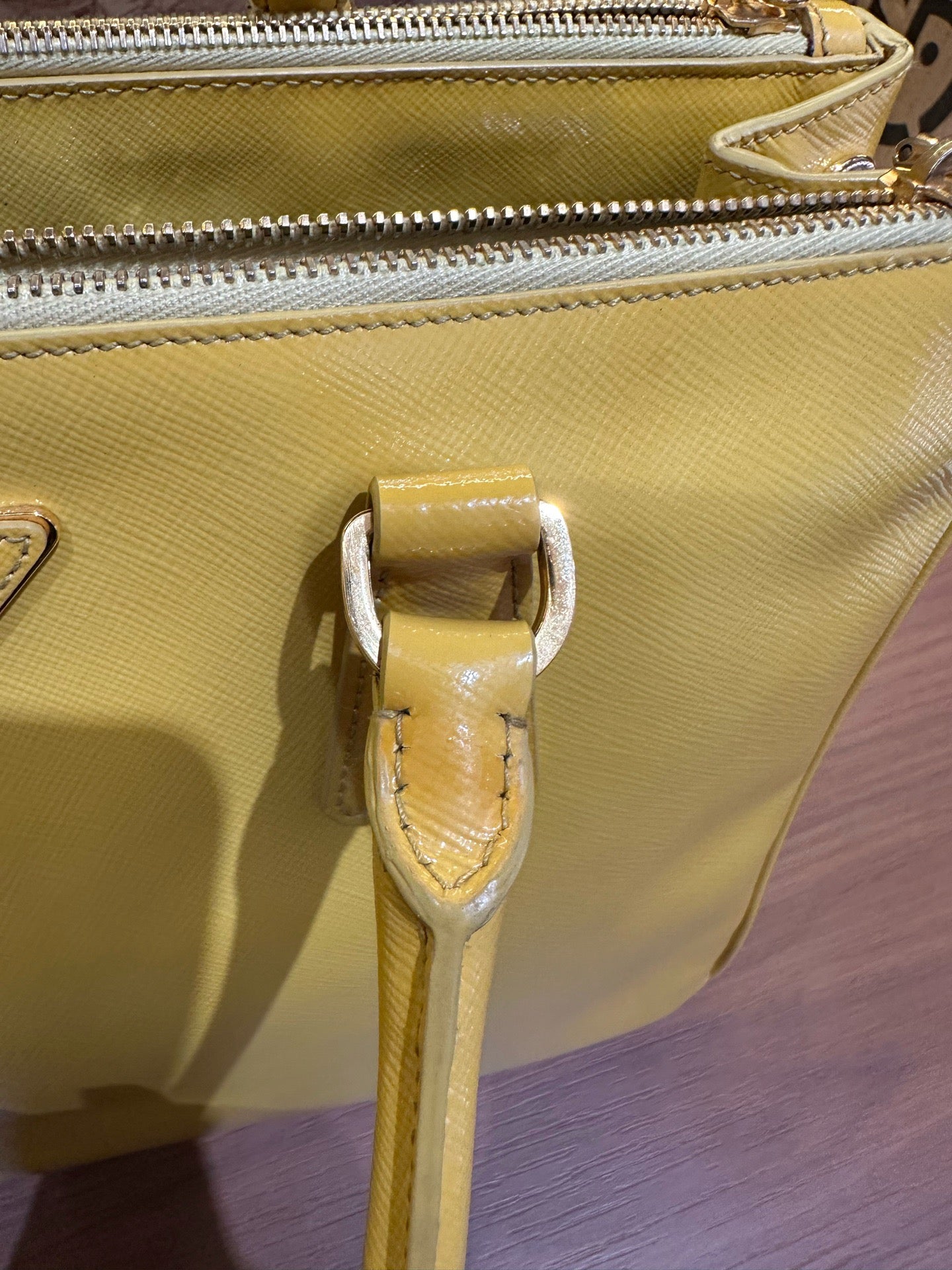 Prada - Saffiano Tote - Leather - Yellow - (medium)