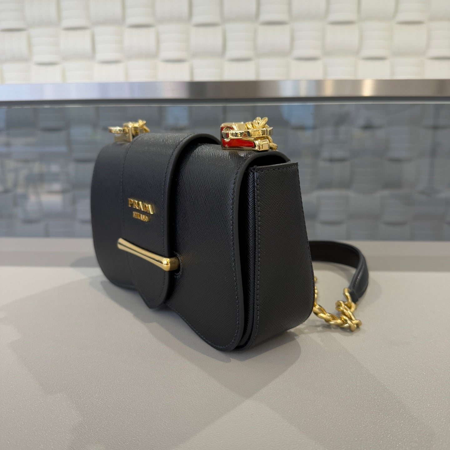 Prada - Sidonie - Saffiano calfskin leather - Black with Gold-Tone Hardware - (Mini)