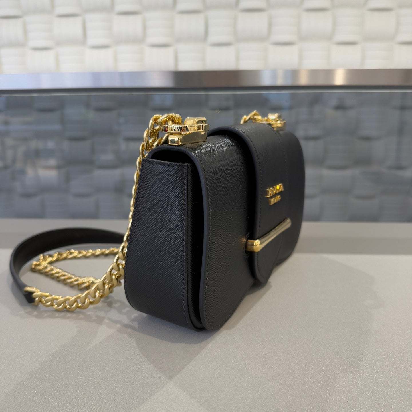 Prada - Sidonie - Saffiano calfskin leather - Black with Gold-Tone Hardware - (Mini)